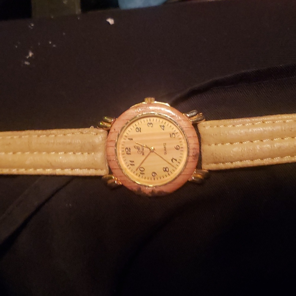 Benzer watch